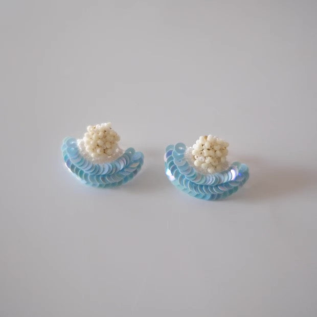 French Embroidery Stud Earrings - Pearl Fan Design