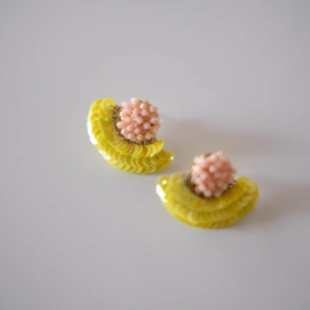 French Embroidery Stud Earrings - Pearl Fan Design
