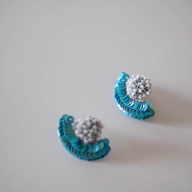 French Embroidery Stud Earrings - Pearl Fan Design