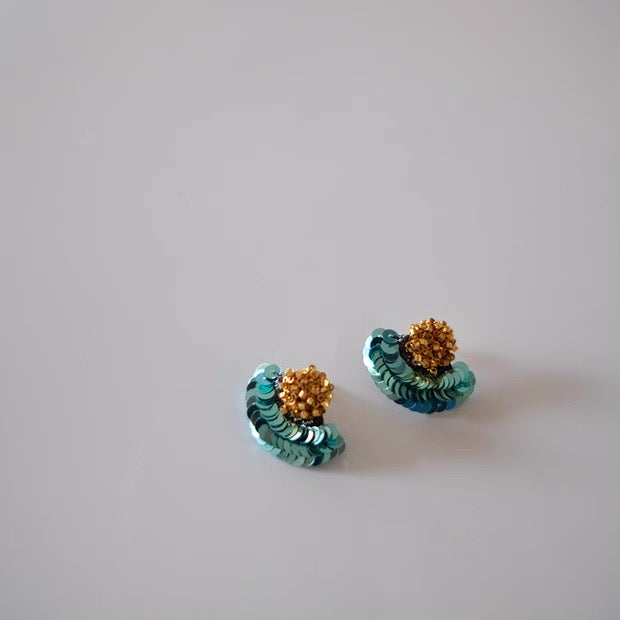 French Embroidery Stud Earrings - Pearl Fan Design