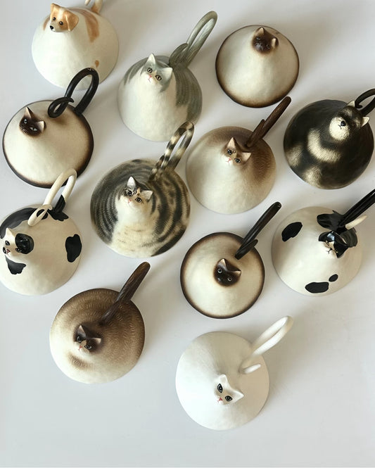 Customizable Handmade Ceramic Upside-Down Cat Mug - Unique 3D Design